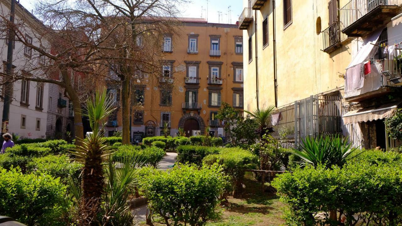 Domus Donnaregina Apartments Napoli Eksteriør bilde