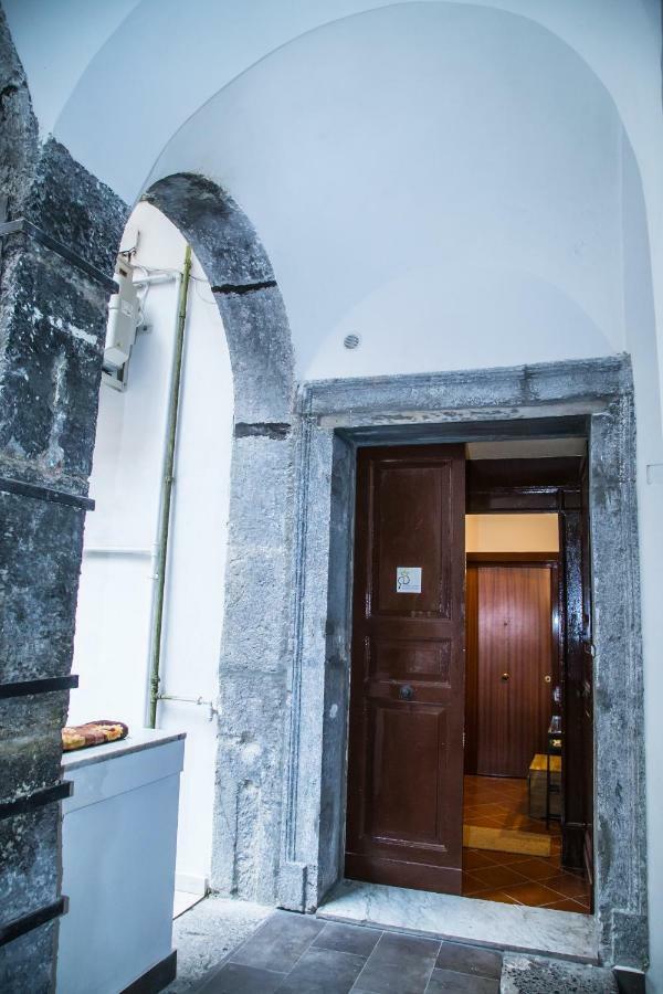 Domus Donnaregina Apartments Napoli Eksteriør bilde