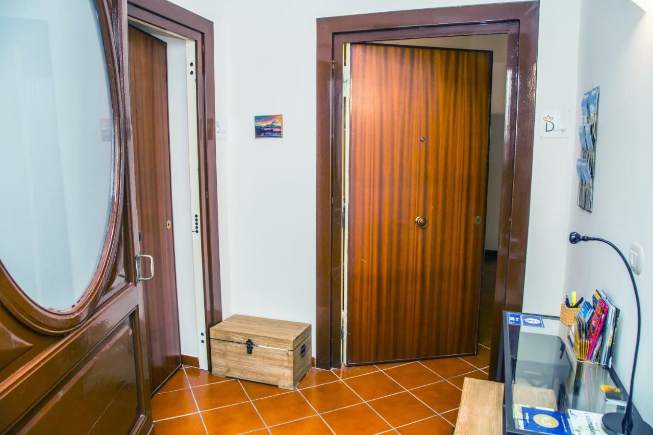 Domus Donnaregina Apartments Napoli Eksteriør bilde