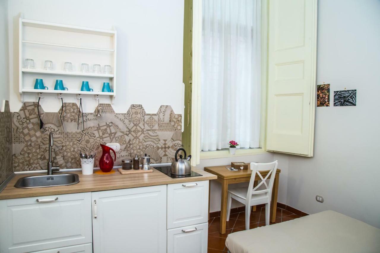 Domus Donnaregina Apartments Napoli Eksteriør bilde